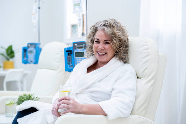 imgi_37_woman-sitting-during-a-vitamin-drip